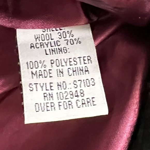 Tulle short jacket. - Picture 9 of 10